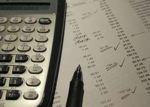 Accounts Receivable Analyst job description, duties, tasks, and responsibilities