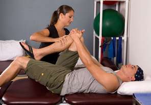 How to become a physical therapist aide
