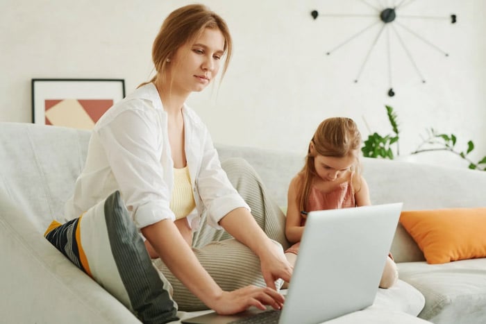 Work from Home Jobs for Pregnant Mums