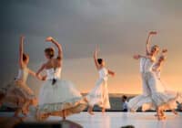 Dancer Job Description