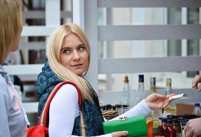 Retail Sales Representative Job Description