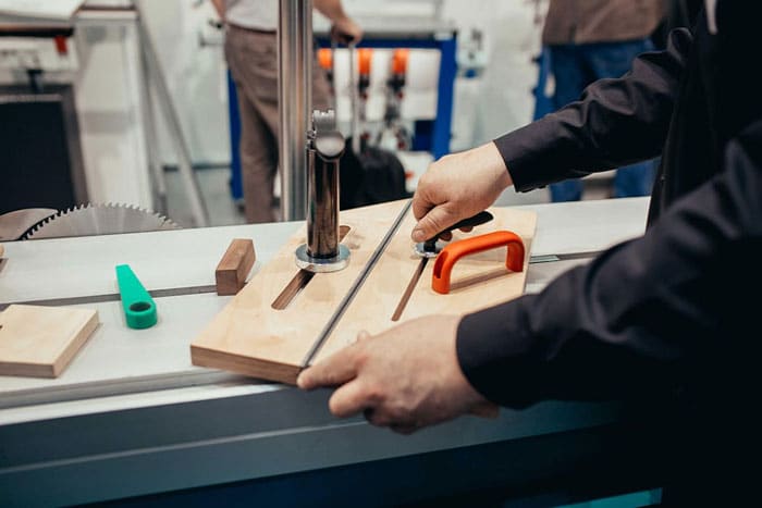 Trim Carpenter Job Description