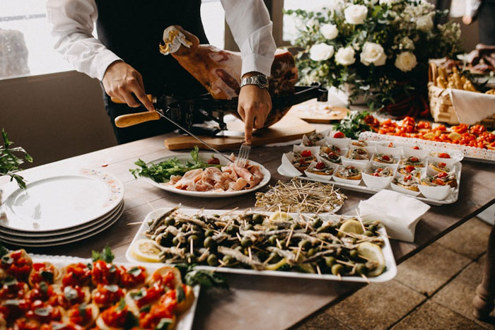 Head Sushi Server Job Description