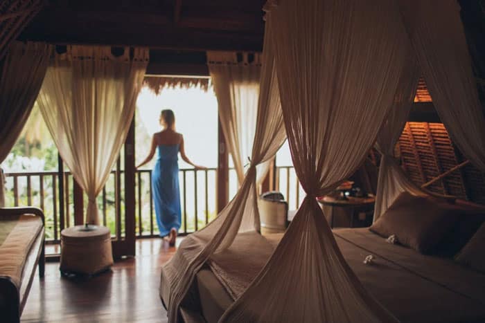 Hotel Hostess Job Description