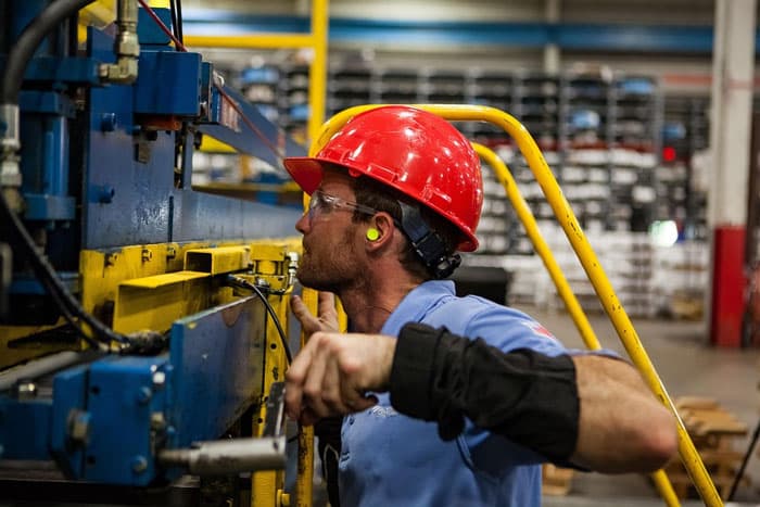 Manufacturing Maintenance Technician Job Description