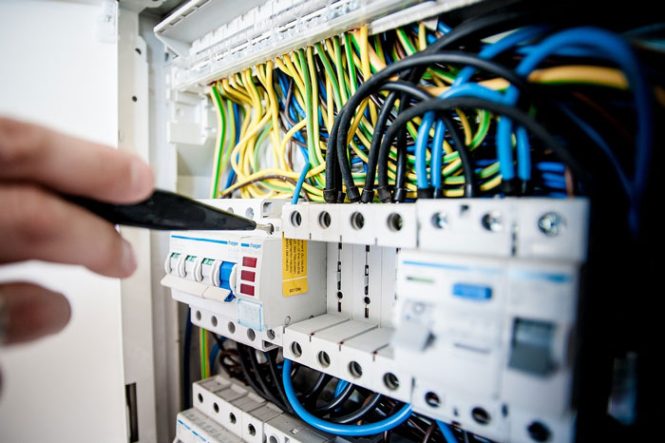 Marine Electrician Job Description