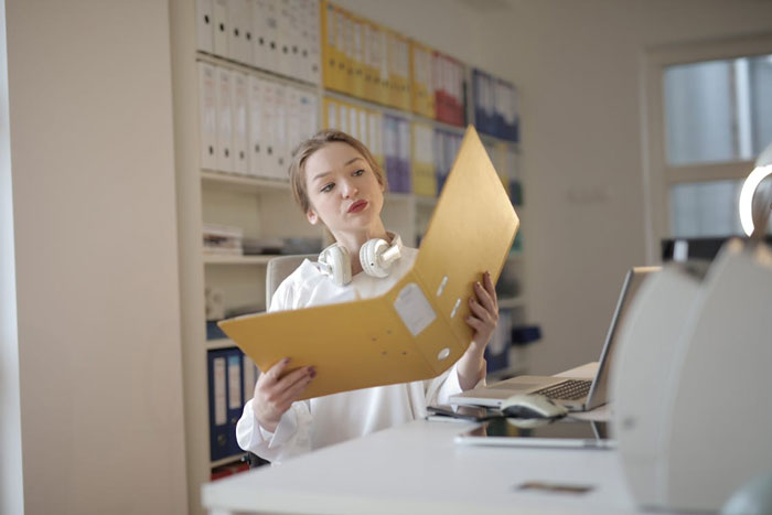 Payroll Clerk Job Description