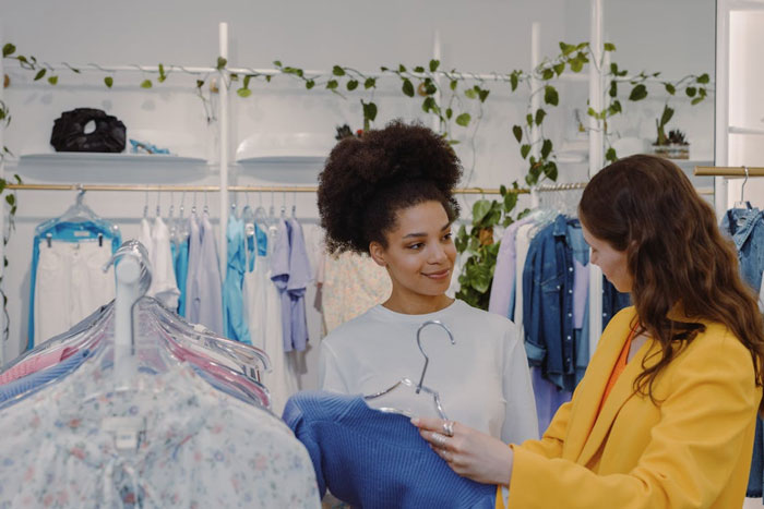 Retail Sales Associate Job Description