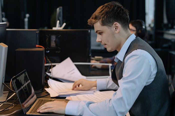 Senior Payroll Operations Analyst Job Description